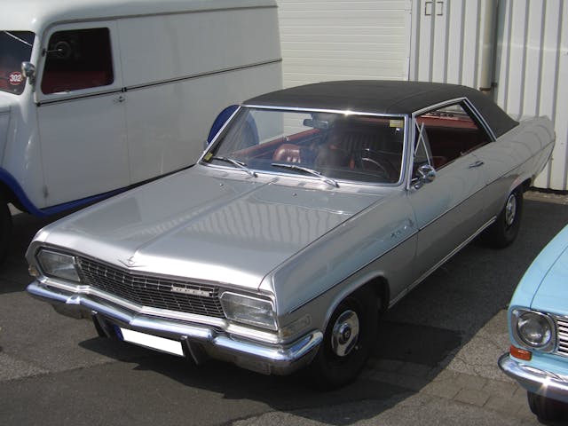 Opel Diplomat Coupe front three-quarter