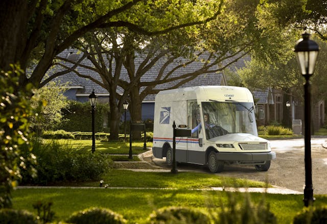 Oshkosh USPS Truck suburbs delivery mock up