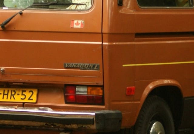 1982_Volkswagen_T3_Vanagon_Diesel_(10498234344)