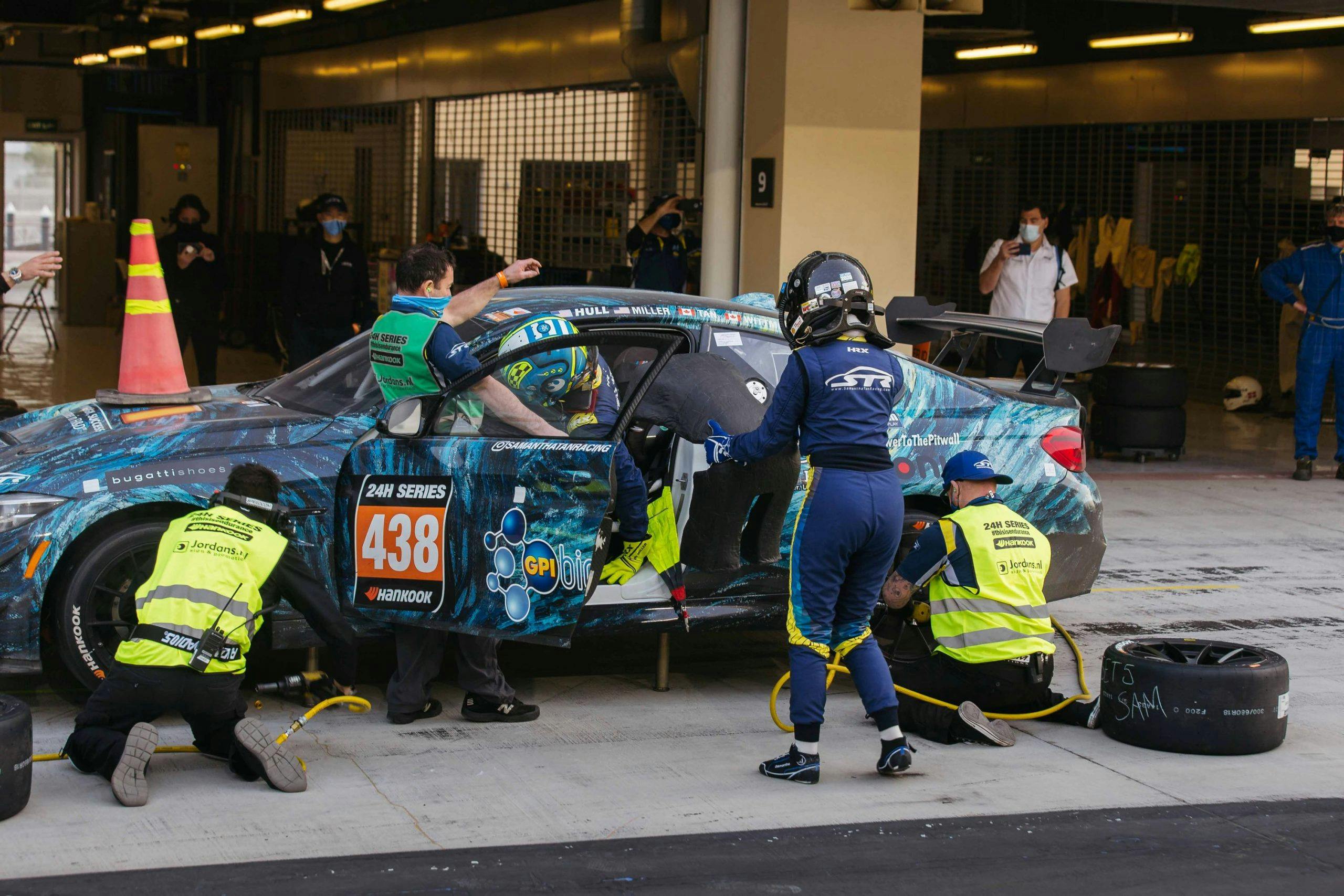 Samantha Tan ST Racing Dubai 24 BMW driver change pit stop