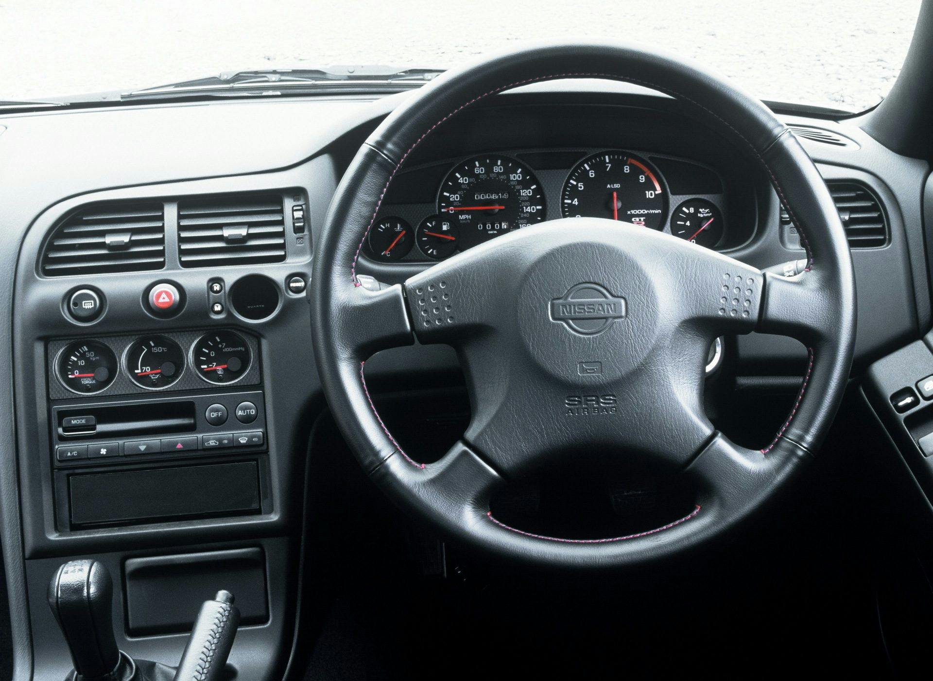 1995 Nissan skyline R33 interior