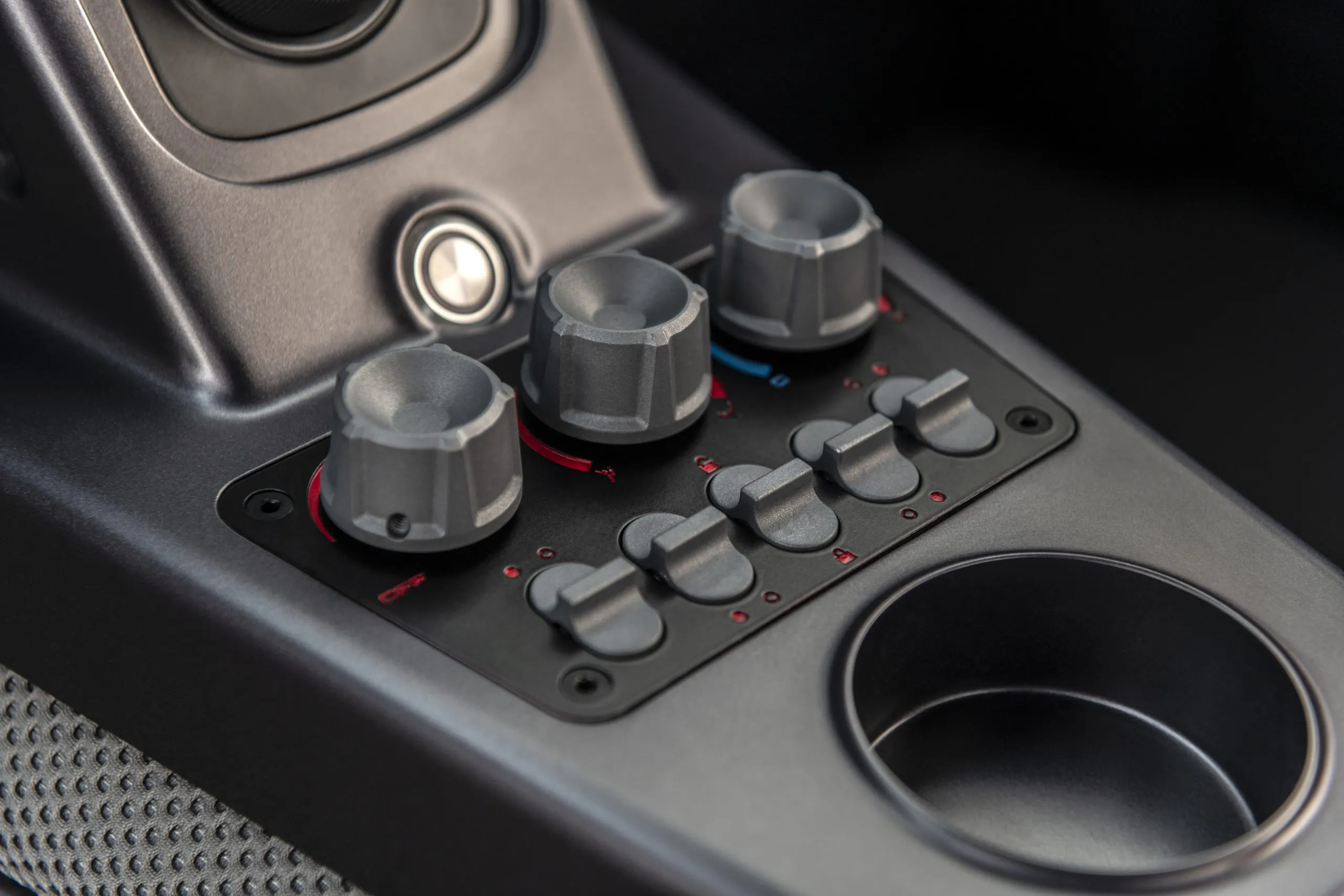 Kevin Hart's new 1000hp Charger raises hell in carbon fiber Hagerty