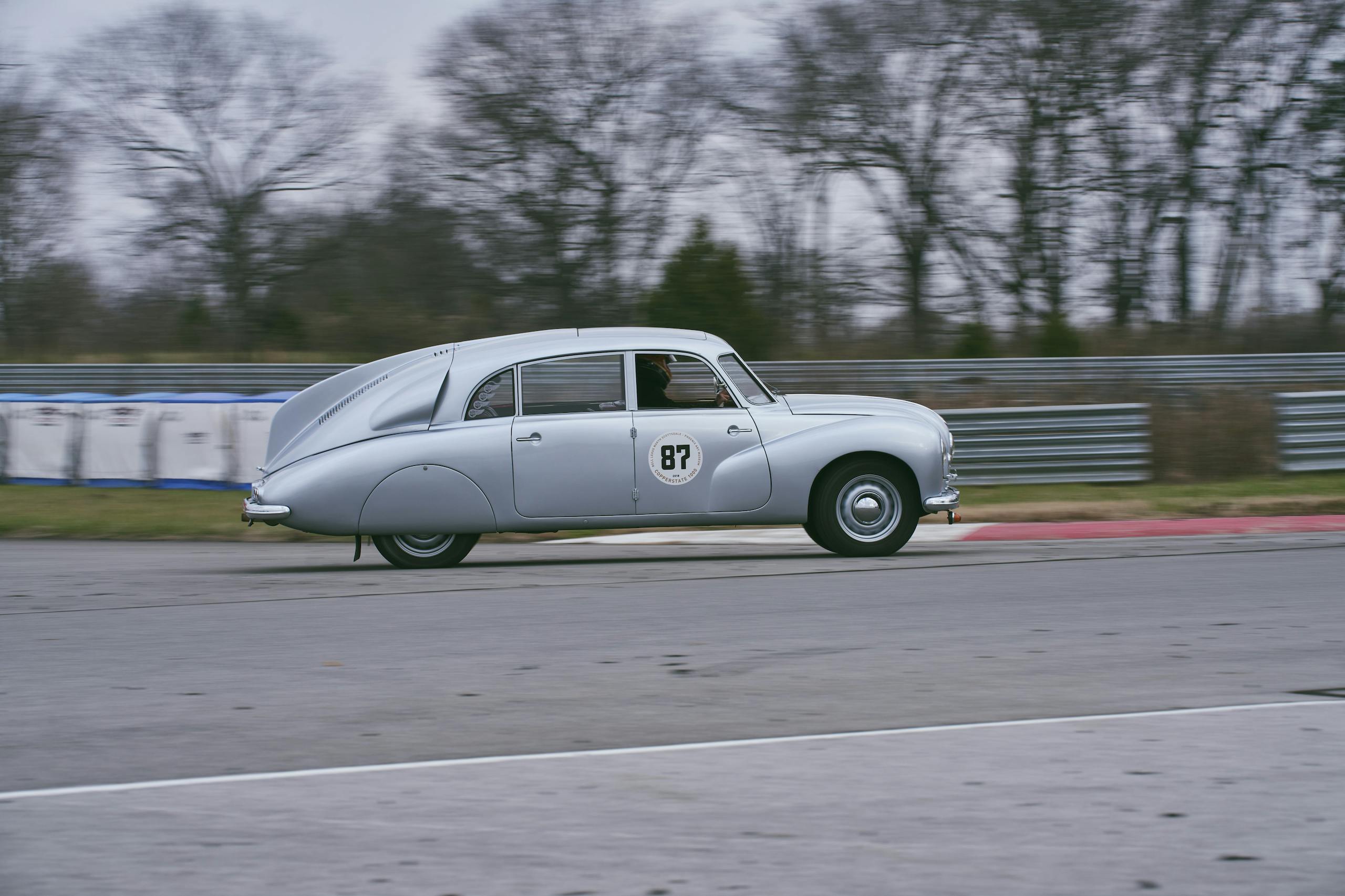 1947 Tatra T87 side profile track action