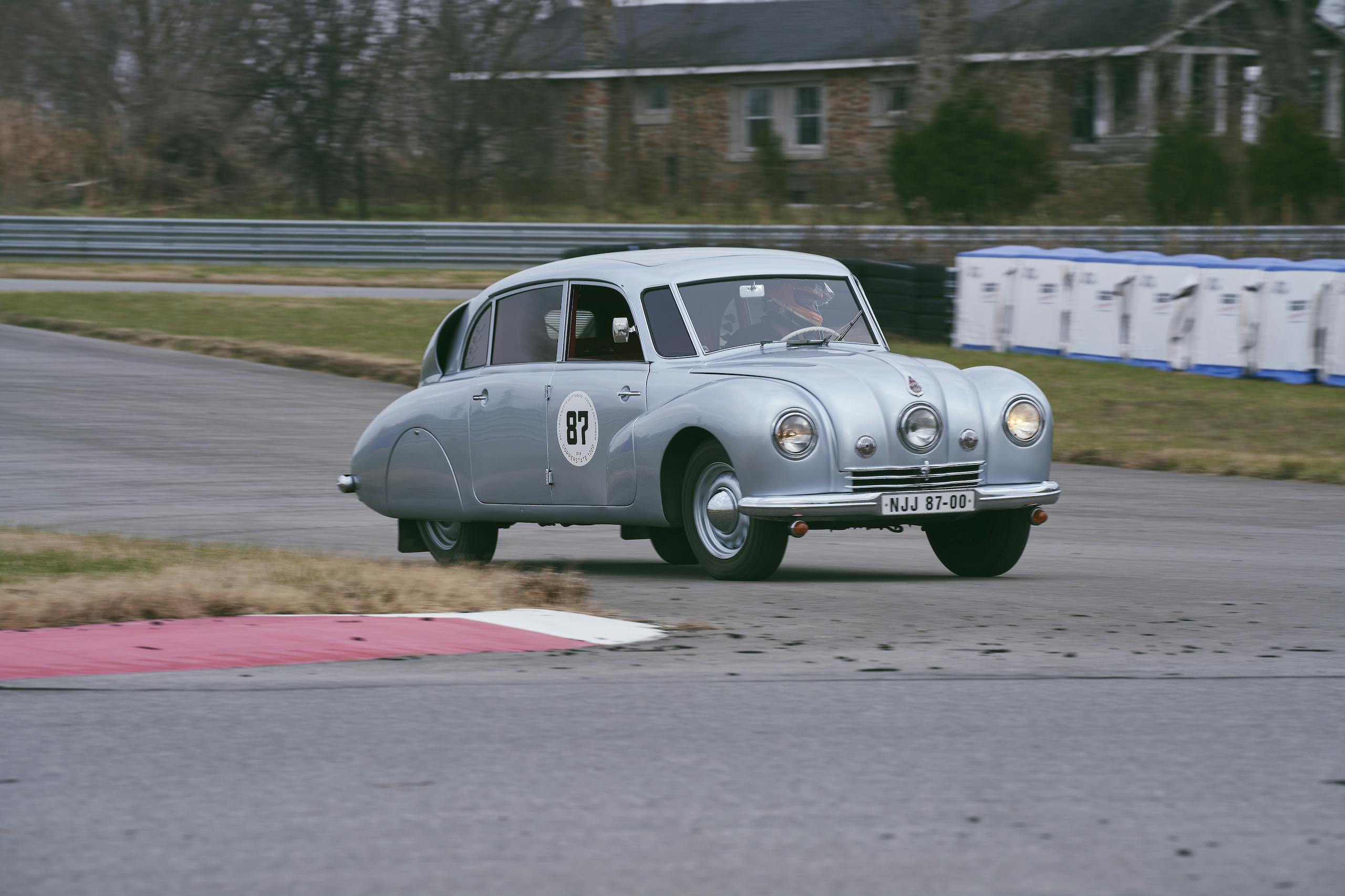 1947 Tatra T87 front three-quarter track action