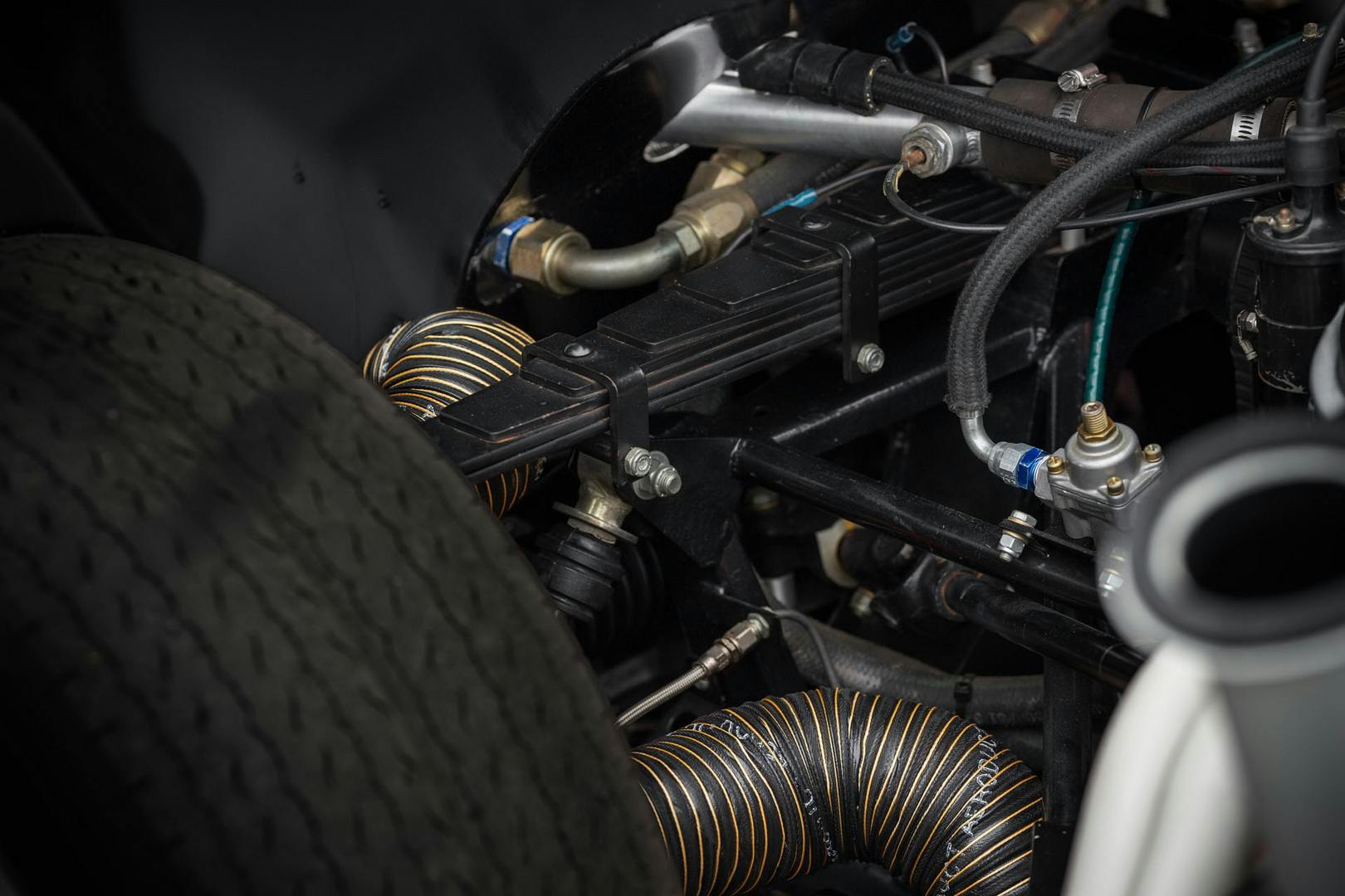 Shelby Cobra Daytona Coupe suspension leafs