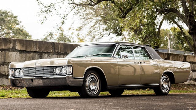 1968 Lincoln Continental front three-quarter
