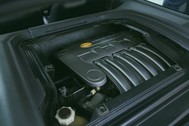 2002 Renault Clio V6 engine