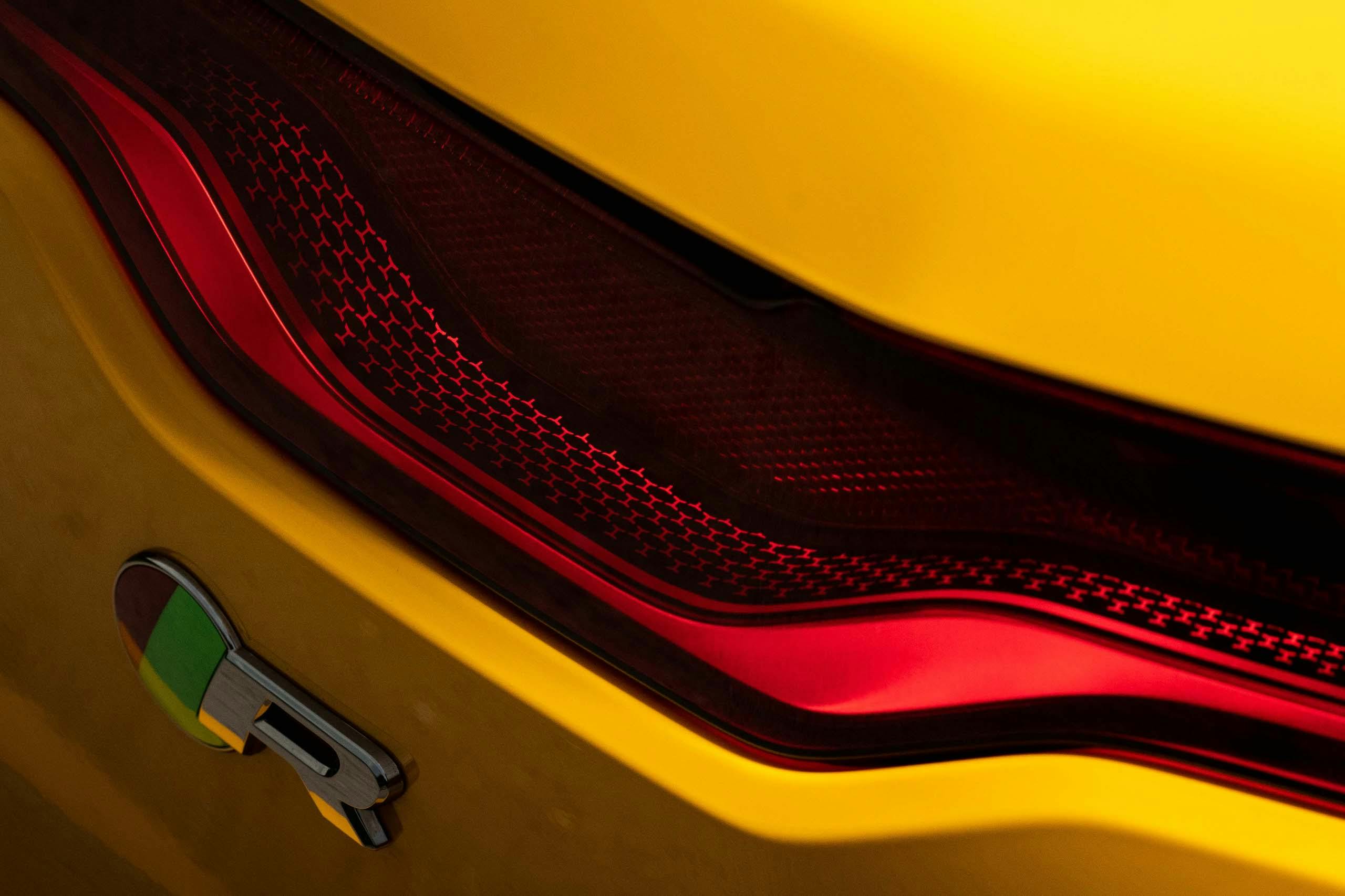 2021 Jaguar F-TYPE_R Coupe taillight detail