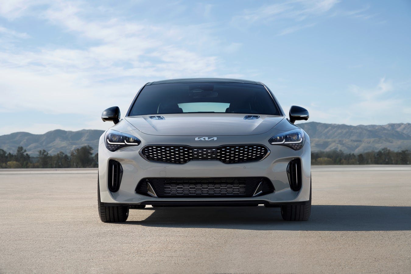 2022 Stinger Scorpion Special Edition front