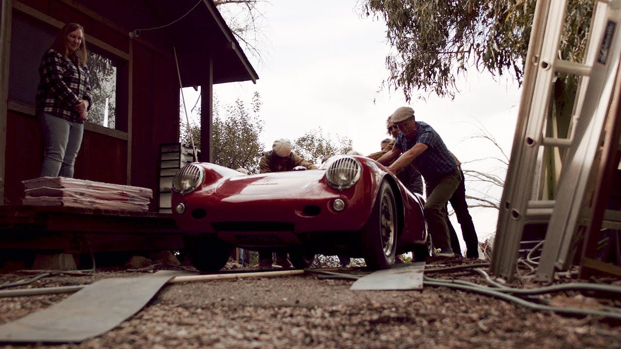 Blue-Nelson-Film-Porsche-Container-Find