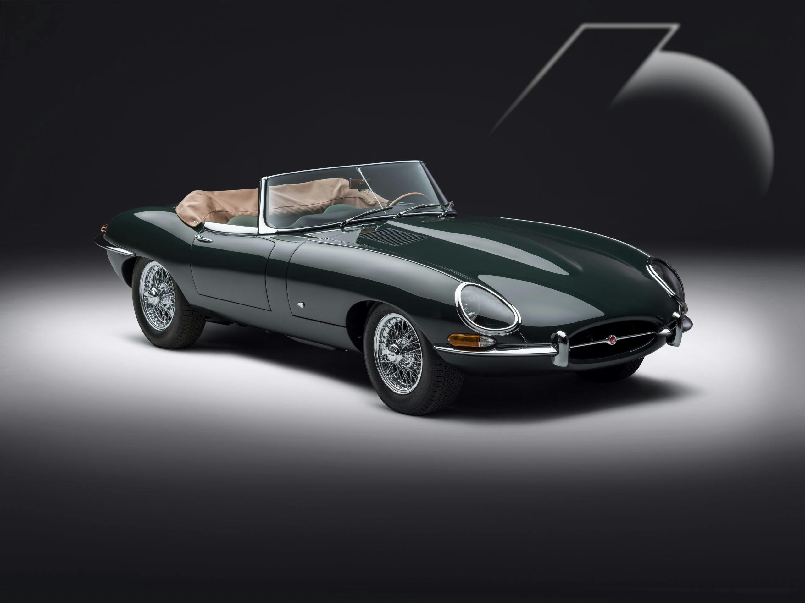 E-type 60 Edition Roadster_front3q