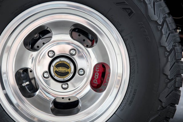 Gateway_Restomod_Bronco wheel tire hub brakes