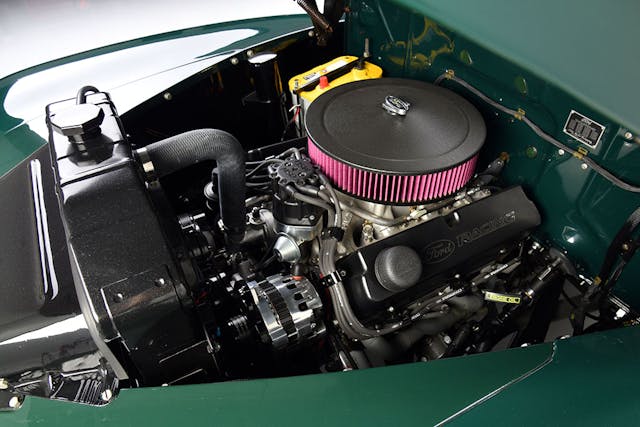 1947 FORD SUPER DELUXE CUSTOM engine bay