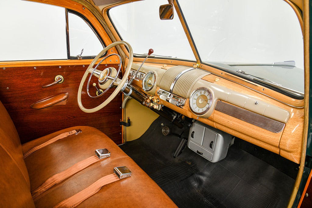 1947 FORD SUPER DELUXE CUSTOM interior front
