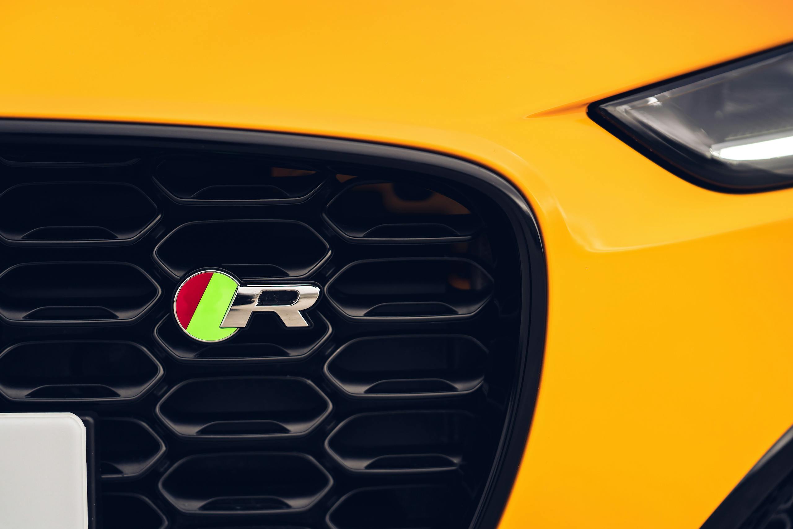 2021 Jaguar F-TYPE_R Coupe front grille detail
