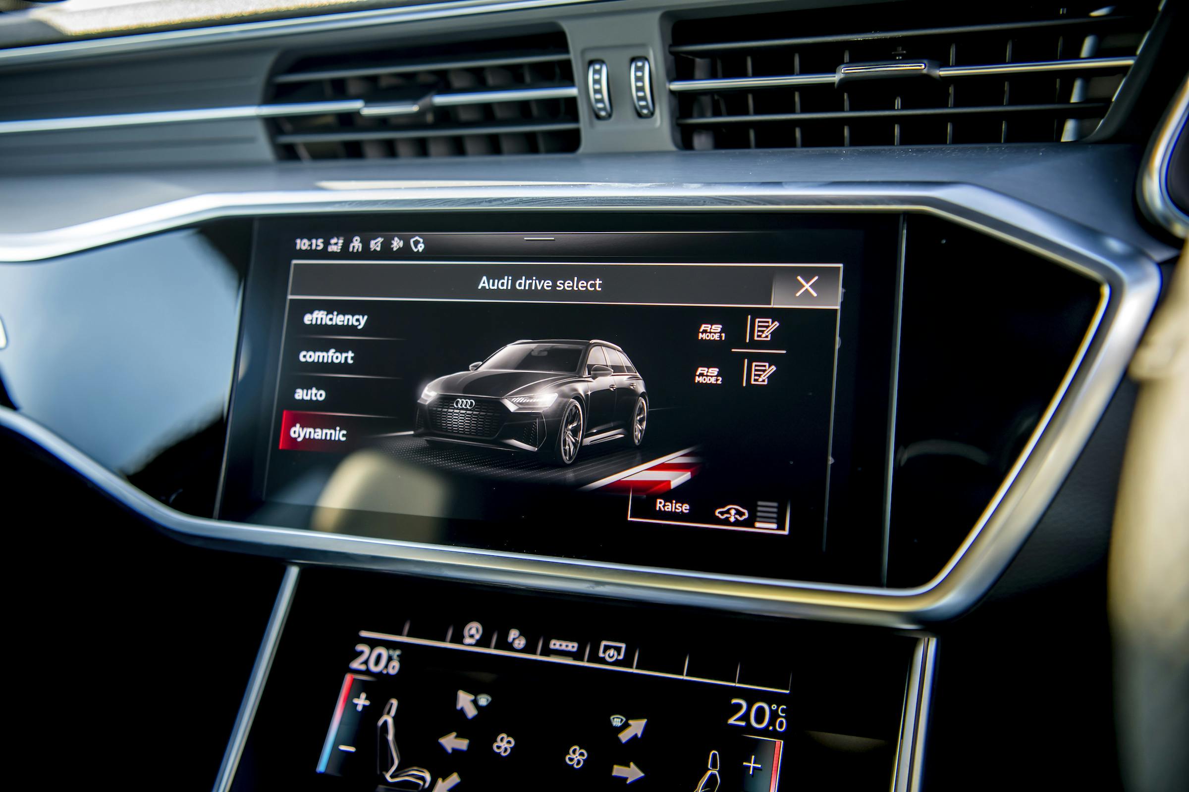 Audi RS6 interior drive modes screen