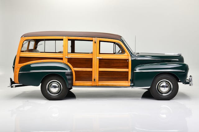 1947 Ford Super Deluxe Custom Woody Wagon side profile