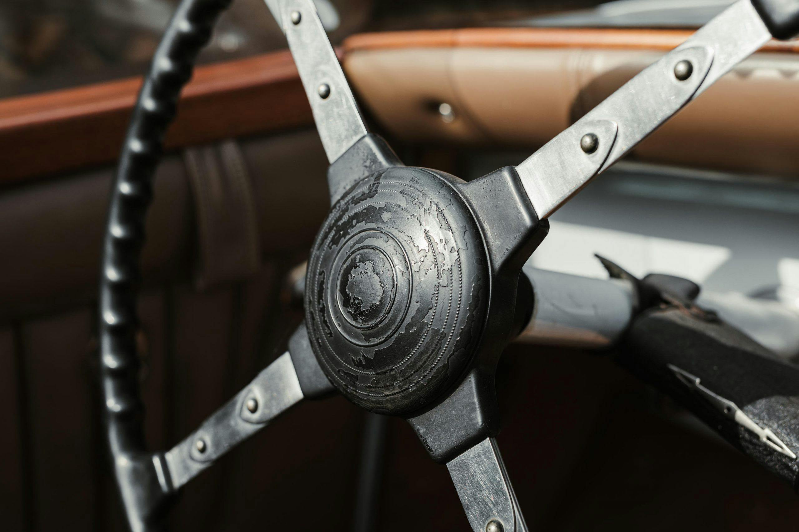 1949 Georges IRAT Sports two-seater interior steering wheel detail