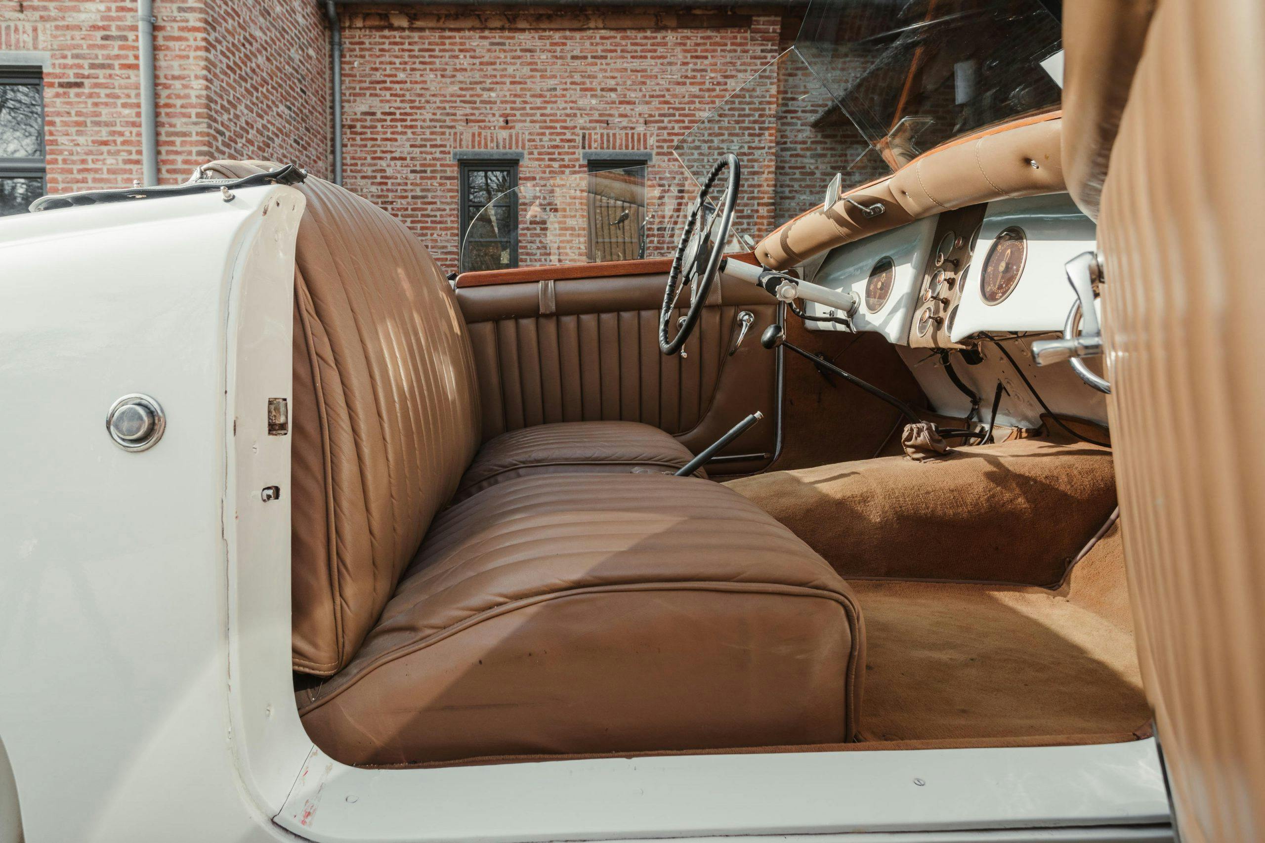 1949 Georges IRAT Sports two-seater interior