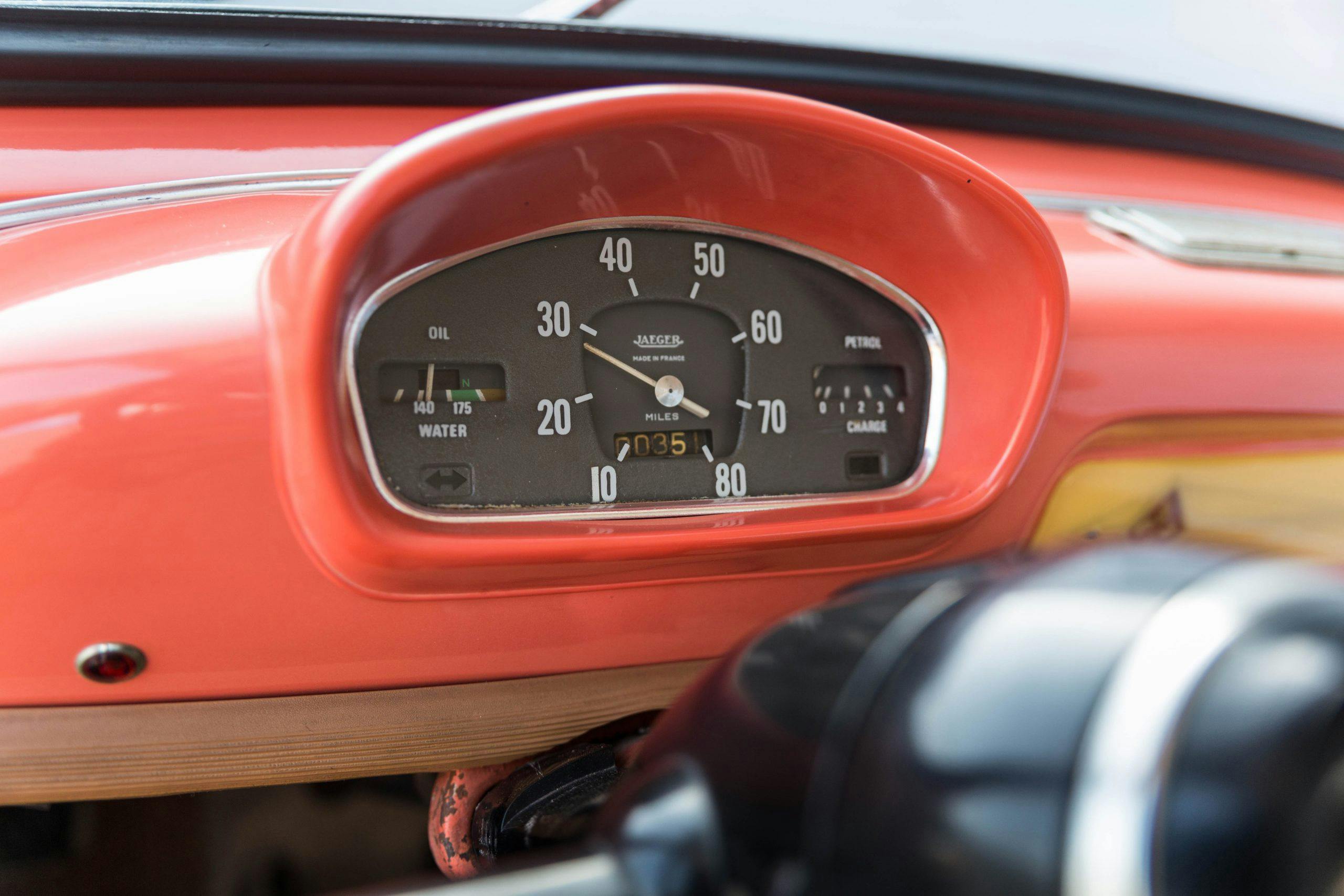 1961-Renault-4CV-Jolly-by-Ghia speedometer