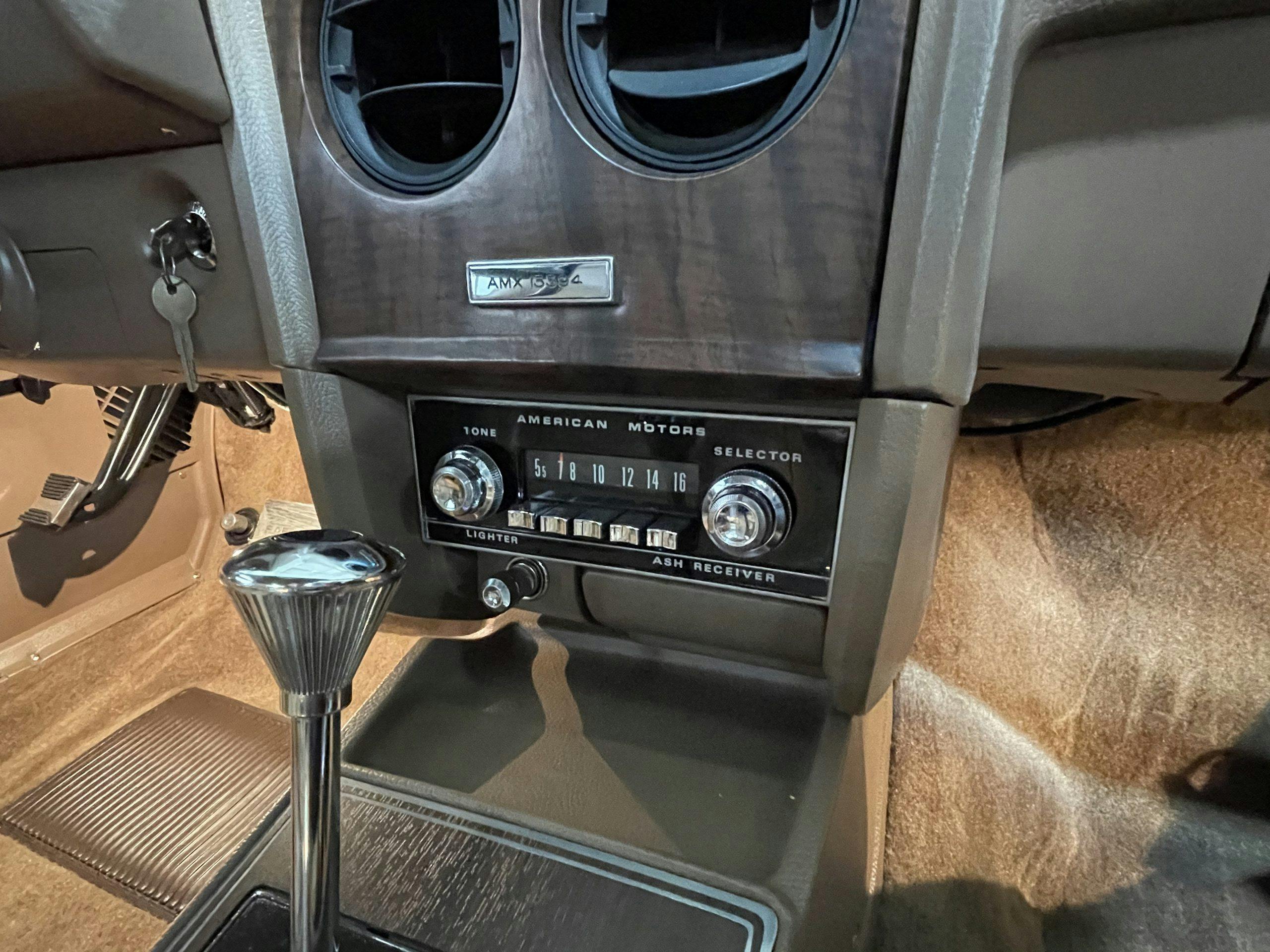 1969-AMC-AMX-California-500-Special interior