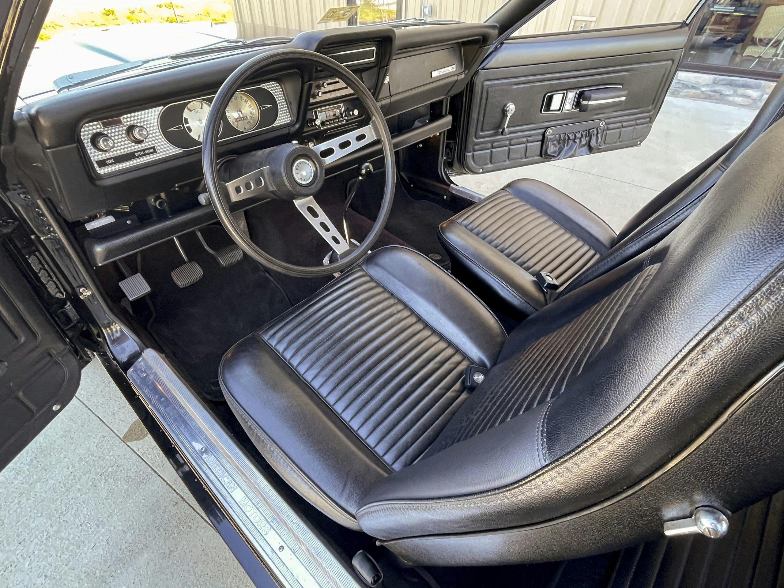 1972-AMC-Gremlin-X interior