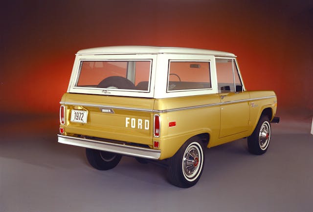 1972-Ford-Bronco-rear