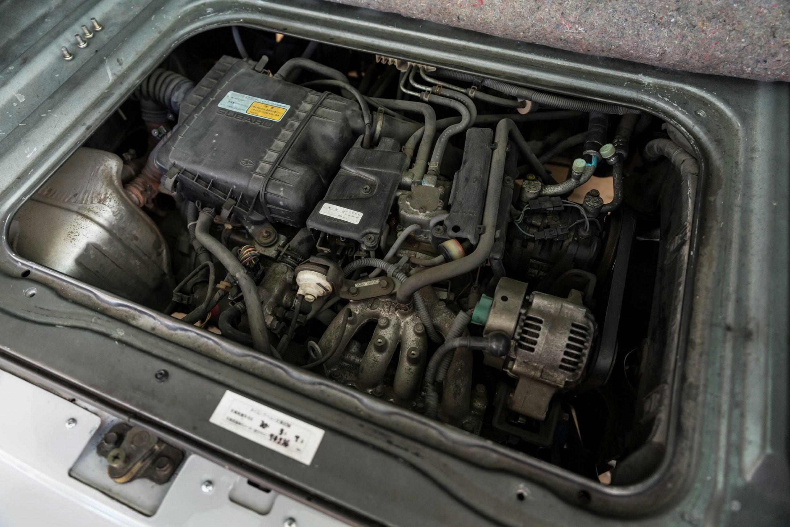 1994-Subaru-Sambar engine