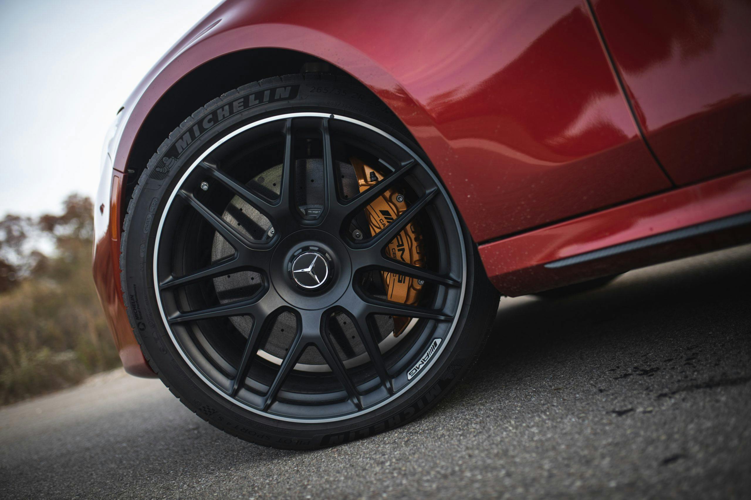 2021 Mercedes-AMG E63 S wagon front wheel