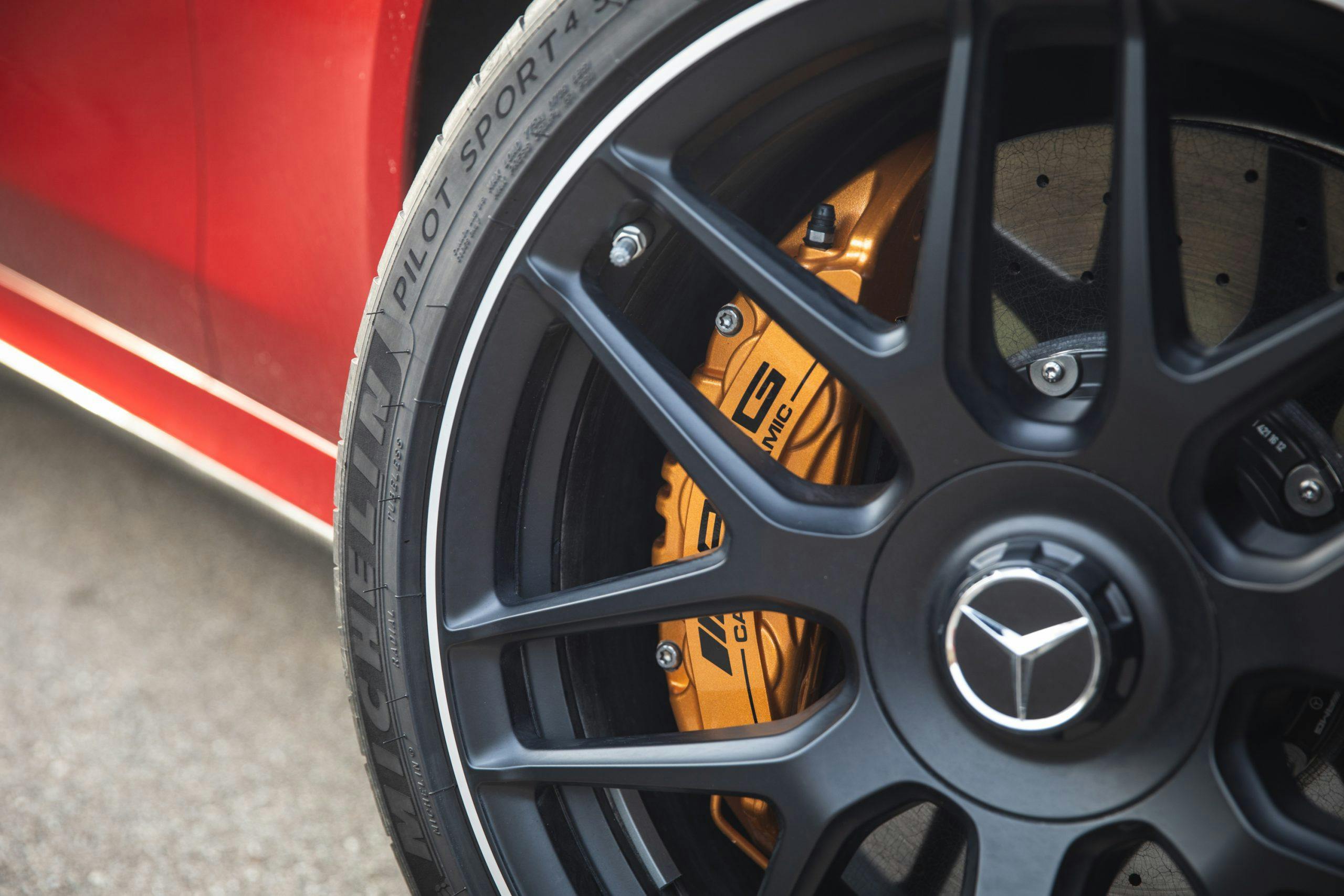2021 Mercedes-AMG E63 S wagon wheel tire detail