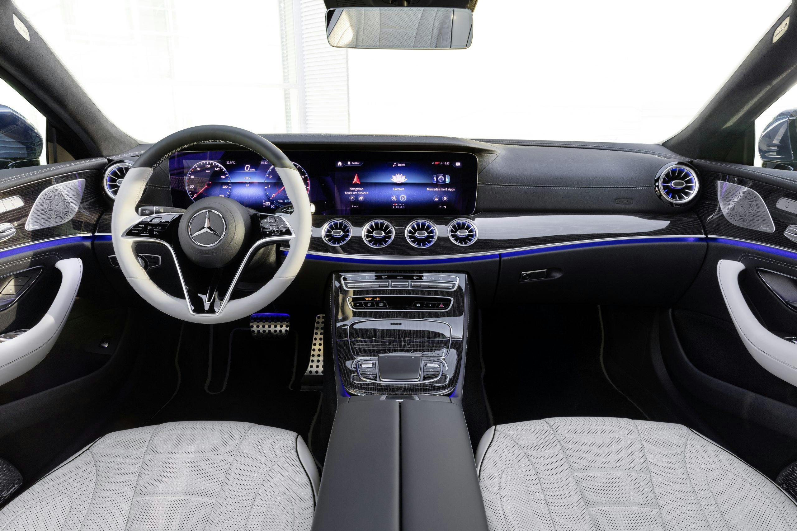 2021 Mercedes-Benz CLS 450 4Matic Coupé interior front cabin