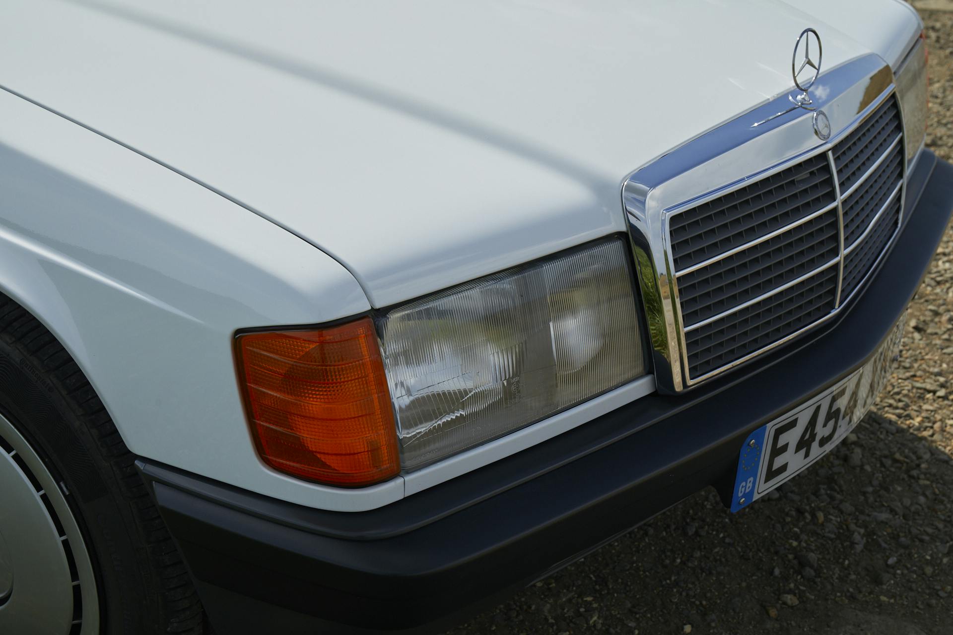 Mercedes 190E front end