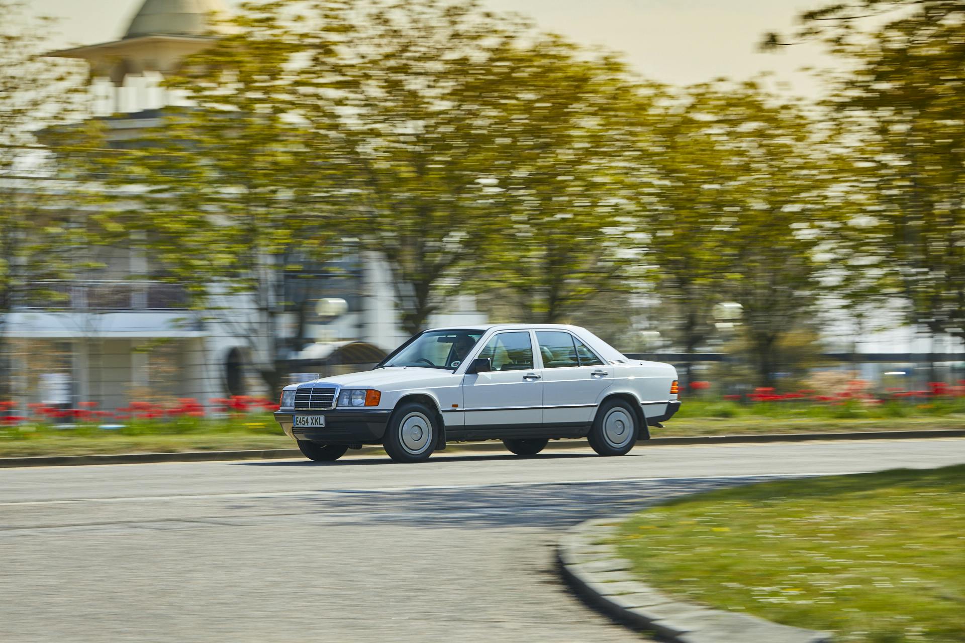 Mercedes 190E front three-quarter
