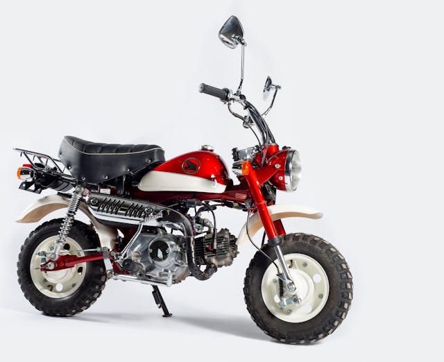 Bonhams-2000-Honda-Z50J