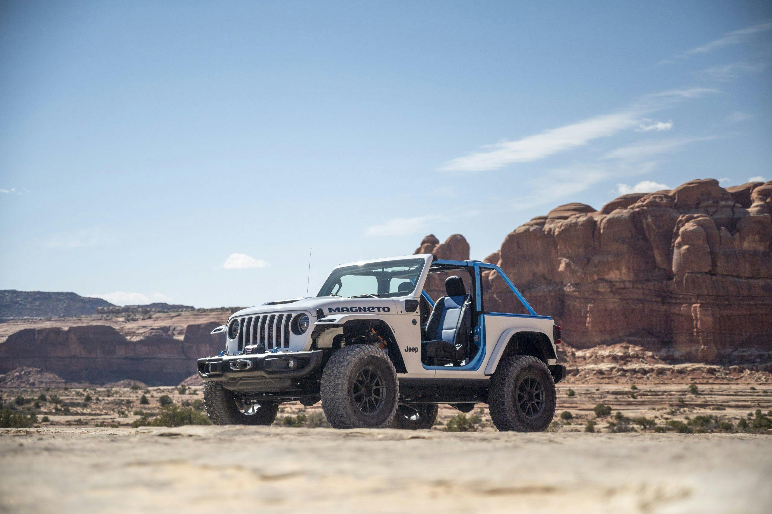 Magneto Jeep front three-quarter moab
