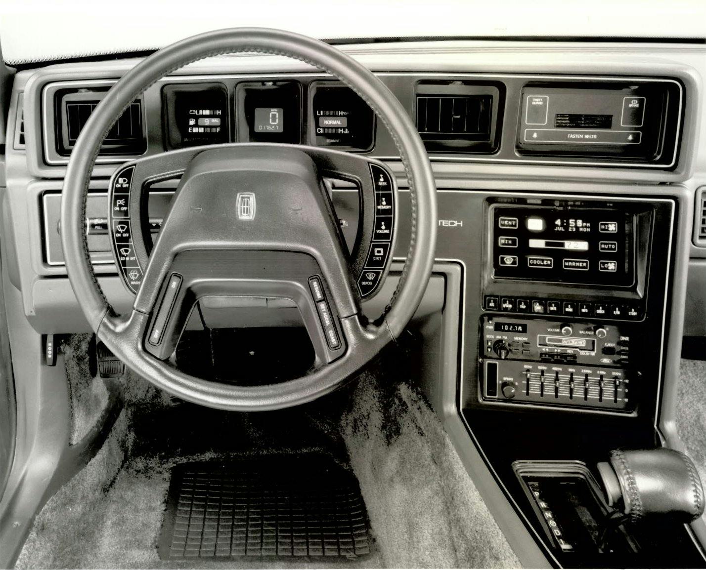 1985 Lincoln Mark VII Comtech