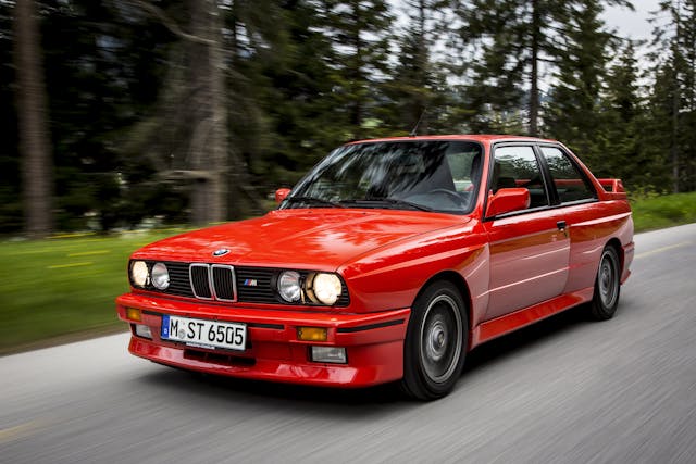 BMW M3 E30 rolling