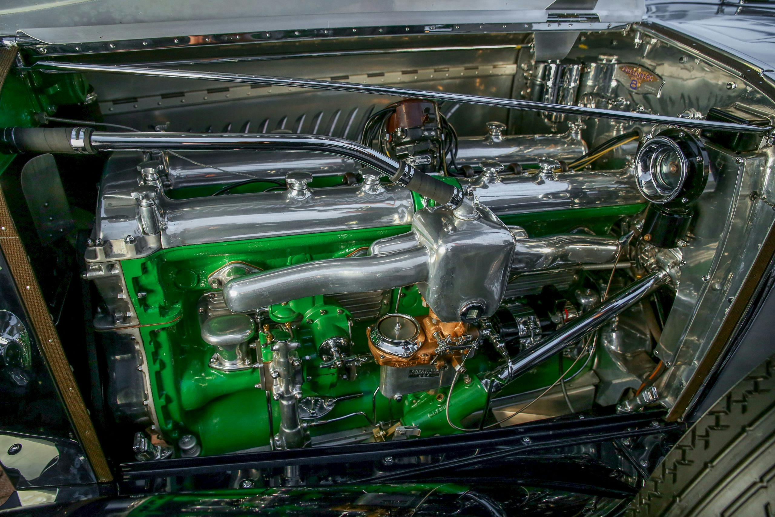 1929-Duesenberg-Model-J engine