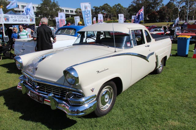 1957_Mainline_V8_ute_(Australia)