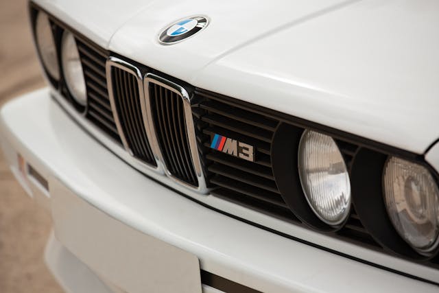 1991-BMW-M3-Grille