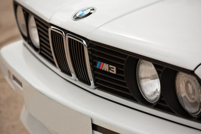 1991-BMW-M3-Grille