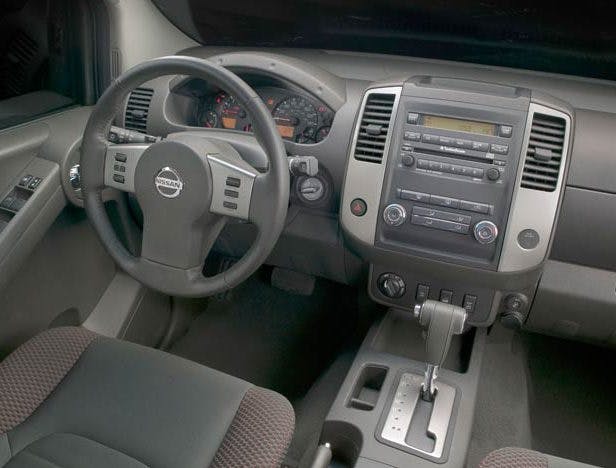 2009 Nissan Frontier interior