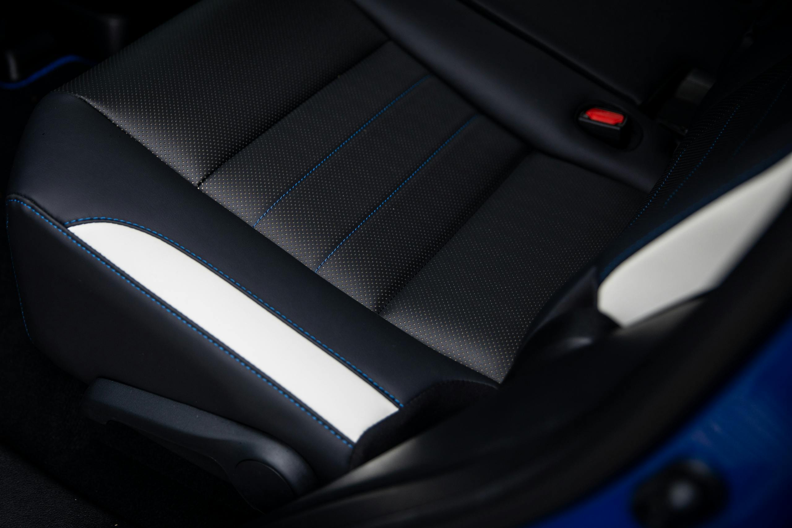 2021 Lexus RX450h interior seat cushion detail