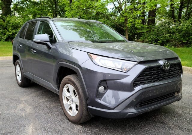 2021 Toyota RAV4 XLE AWD front three-quarter