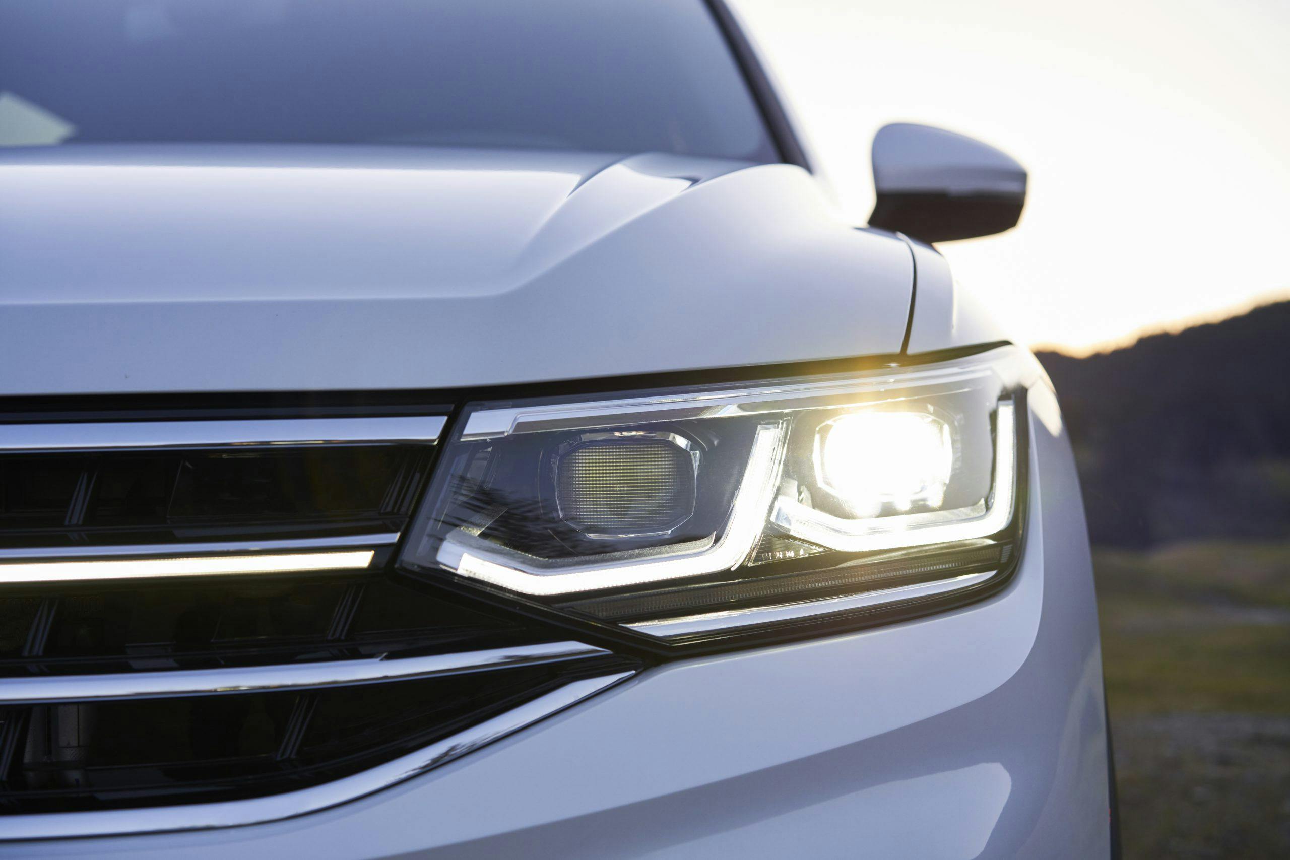 2022 VW Tiguan facelift headlight