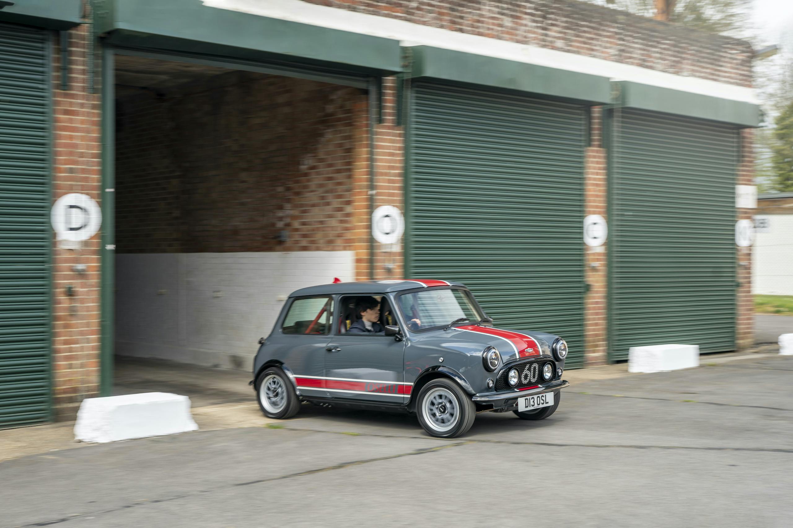 Mini Remastered Oselli Edition out of the garage front three-quarter