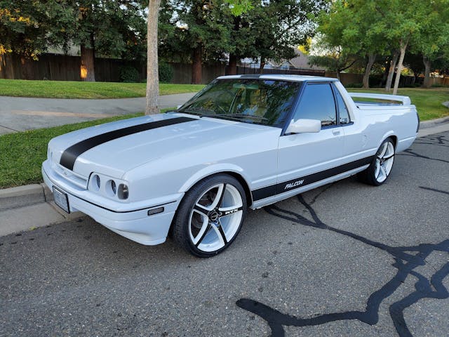 1988 Ford Falcon XF front three-quarter