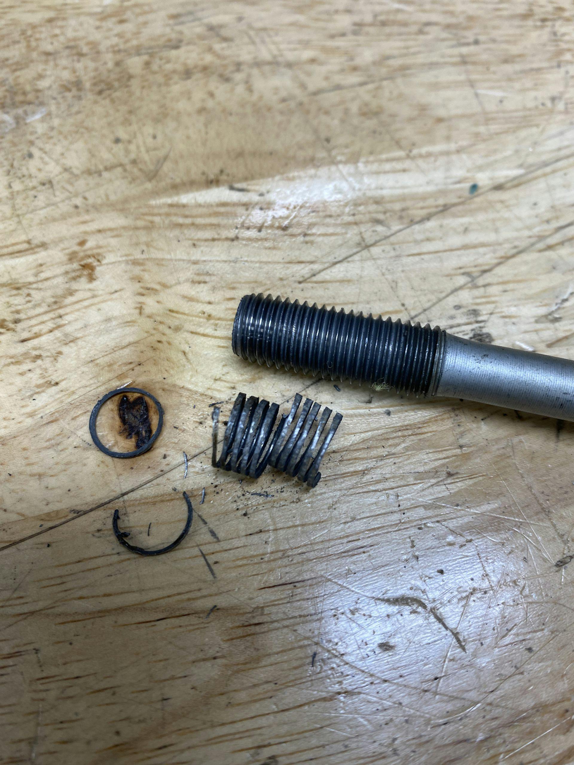 xr250 pulled threads on bench
