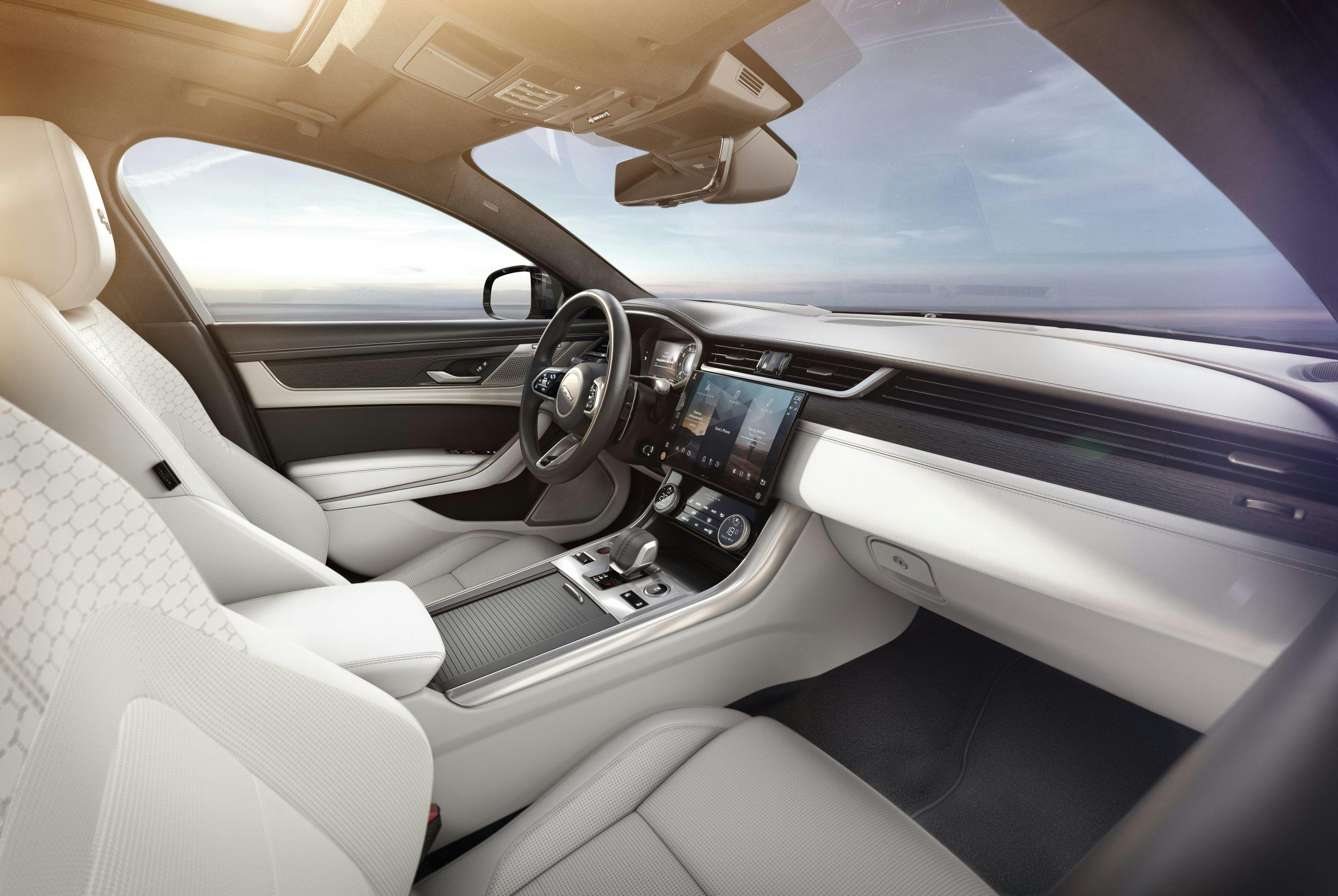 202021 Jaguar XF interior