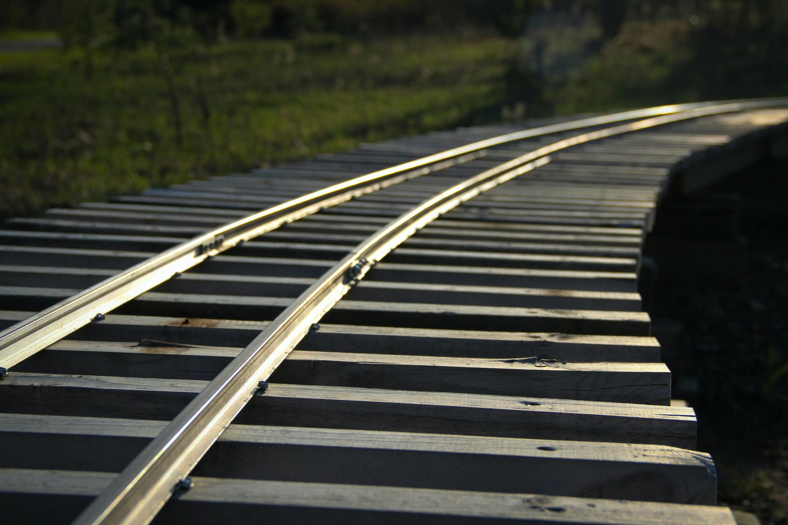 scale locomotive rails